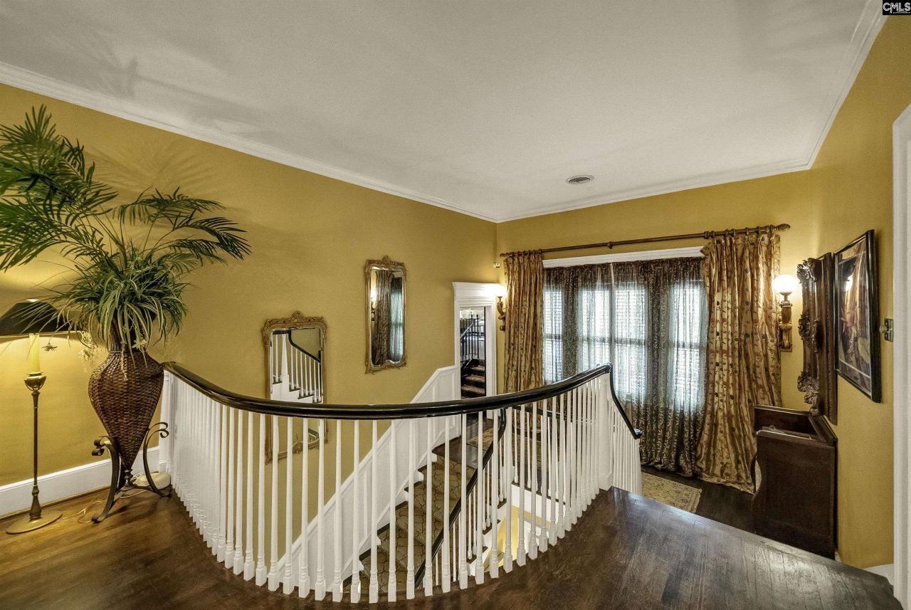 121 Saluda Avenue  Photo 46