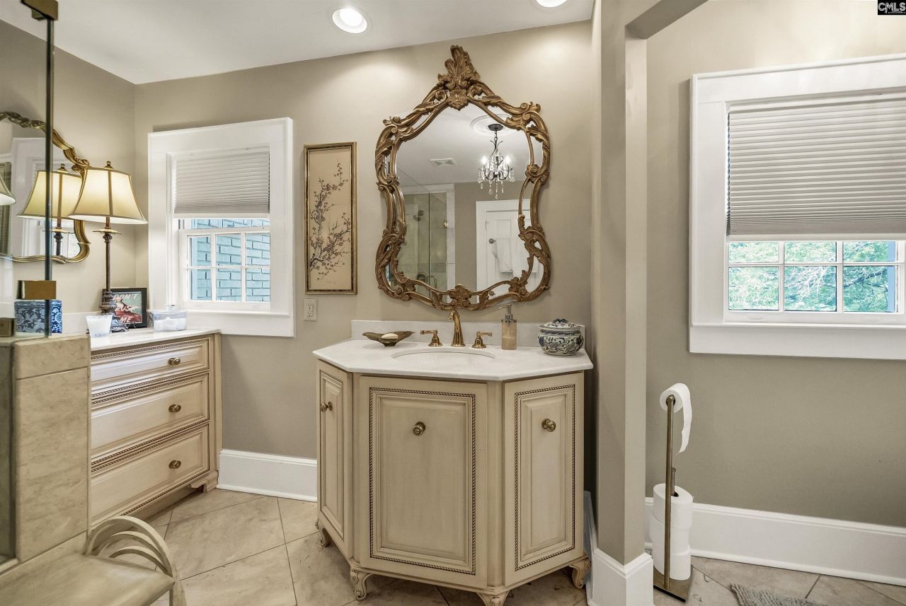 121 Saluda Avenue  Photo 56