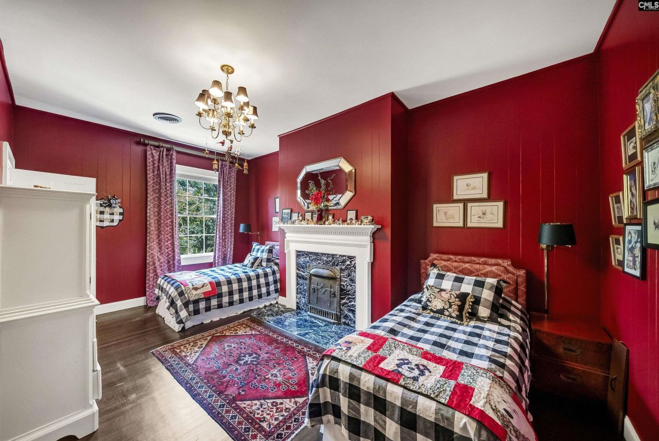 121 Saluda Avenue  Photo 68