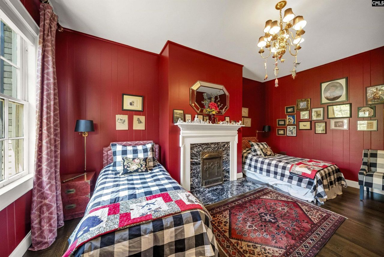 121 Saluda Avenue  Photo 69