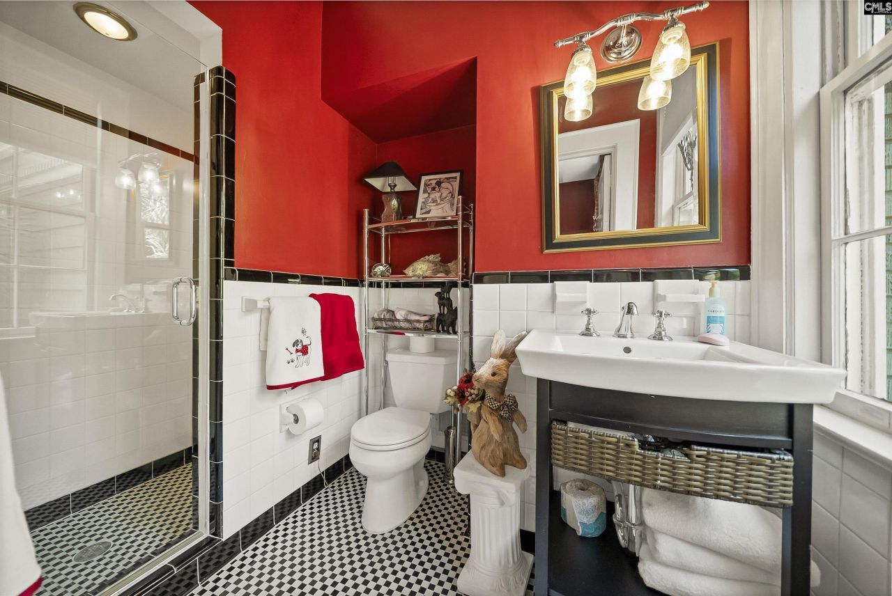 121 Saluda Avenue  Photo 71