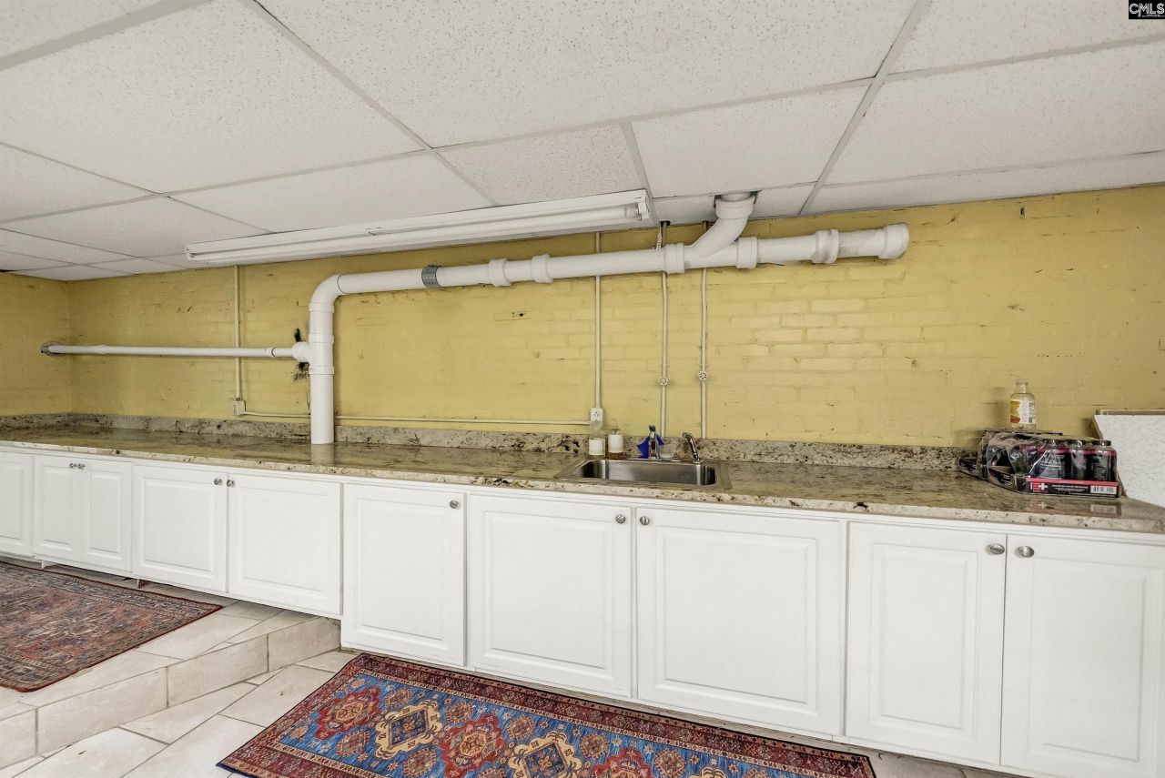 121 Saluda Avenue  Photo 76