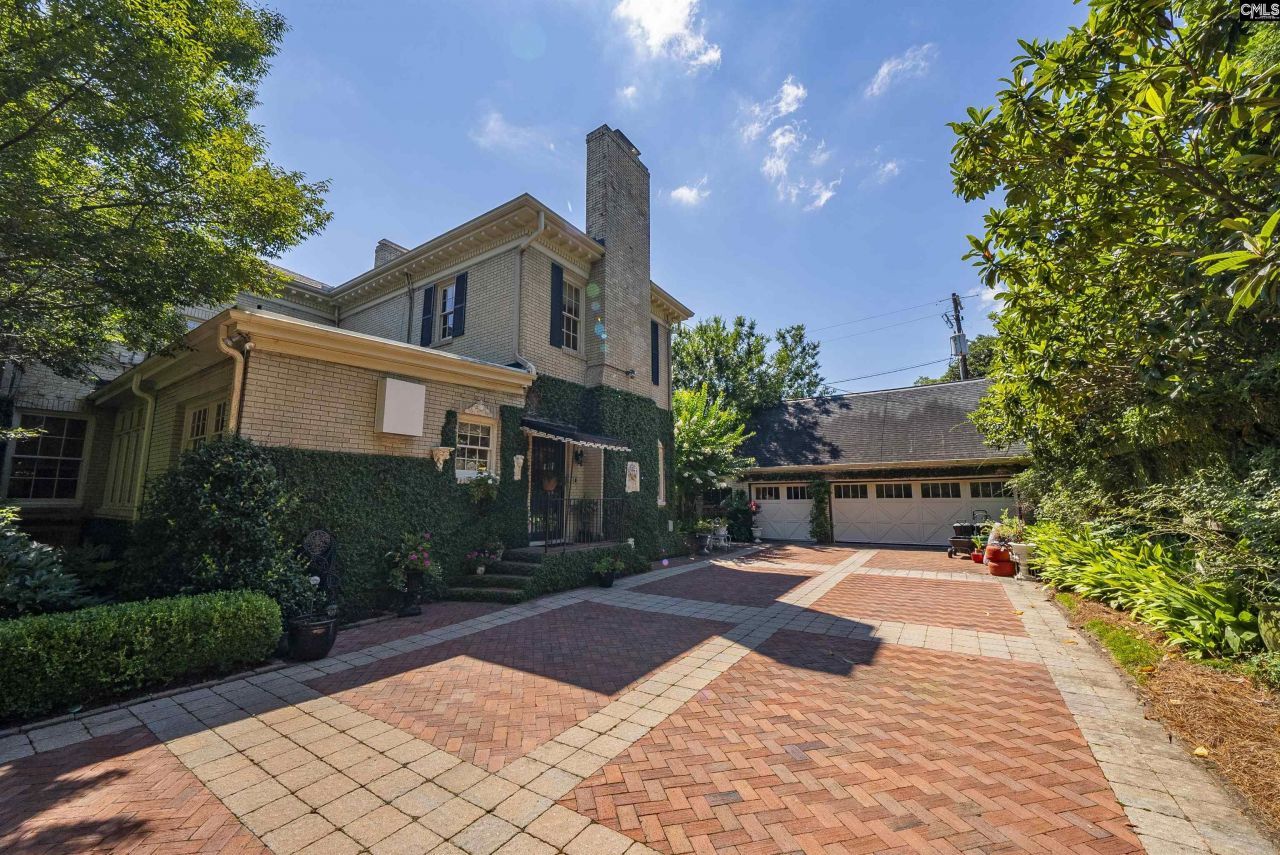 121 Saluda Avenue  Photo 89