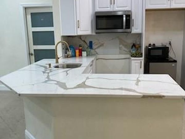 465 NW 20th Avenue, Pompano Beach, FL 33069