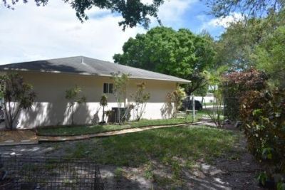 465 NW 20th Avenue, Pompano Beach, FL 33069 Photo