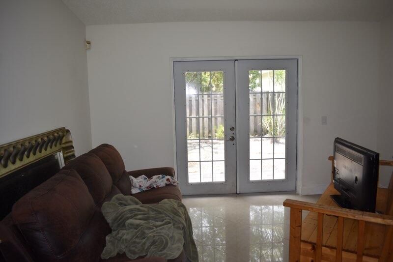 465 NW 20th Avenue, Pompano Beach, FL 33069 Photo