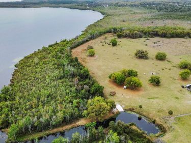 37800 ILLINOIS Street, Lady Lake, FL 32159