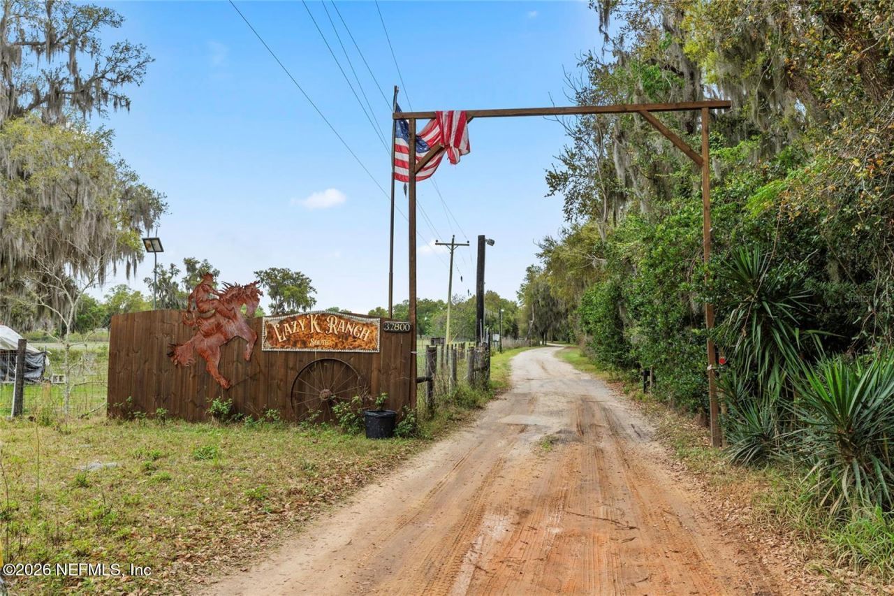 37800 Illinois Street, Lady Lake, FL 32159 Photo