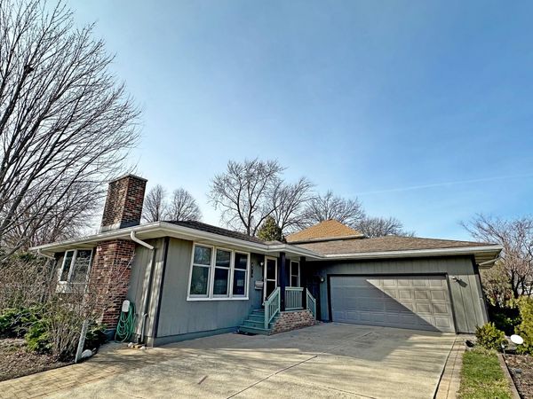 8440 Van Buren Court, Munster, IN 46321