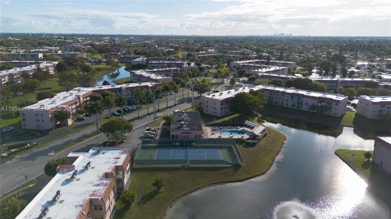 9441 Sunrise Lakes Blvd , Unit 310, Sunrise, FL 33322 Photo