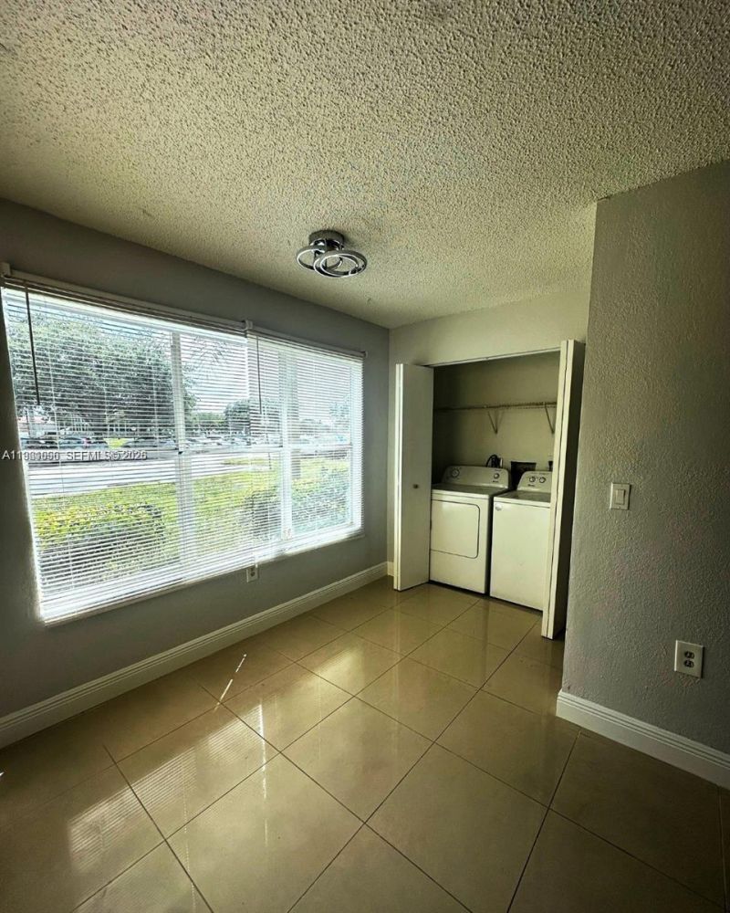 12760 Vista Isles Dr, Unit 715, Sunrise, FL 33325 Photo