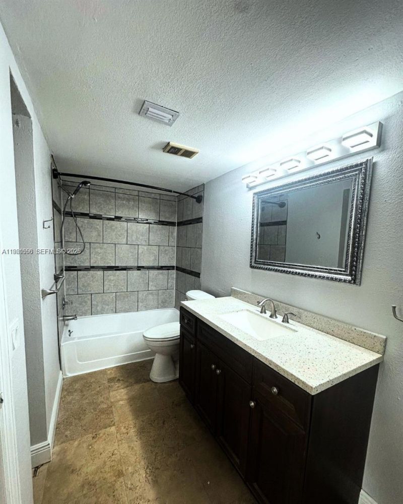 12760 Vista Isles Dr, Unit 715, Sunrise, FL 33325 Photo