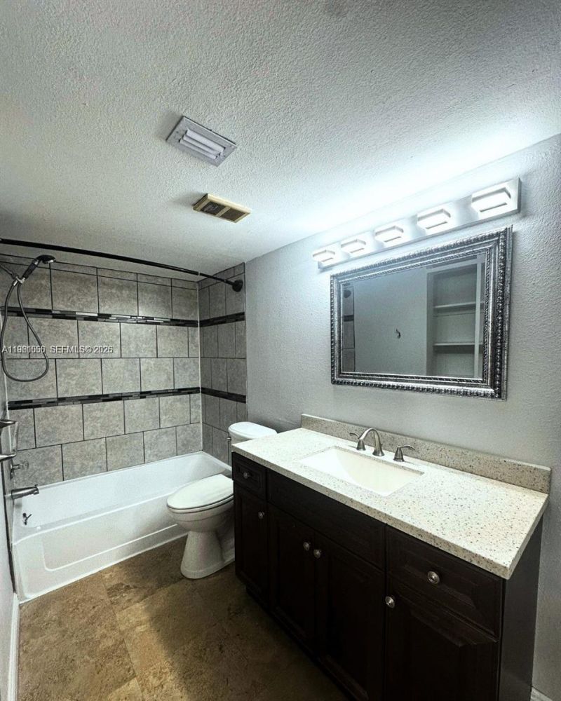 12760 Vista Isles Dr, Unit 715, Sunrise, FL 33325 Photo