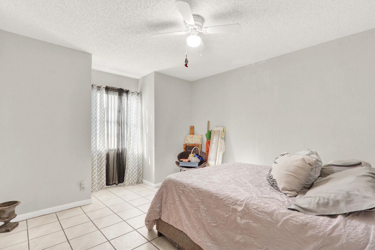 1811 SW Palm City Road, Unit A301, Stuart, FL 34994 Photo