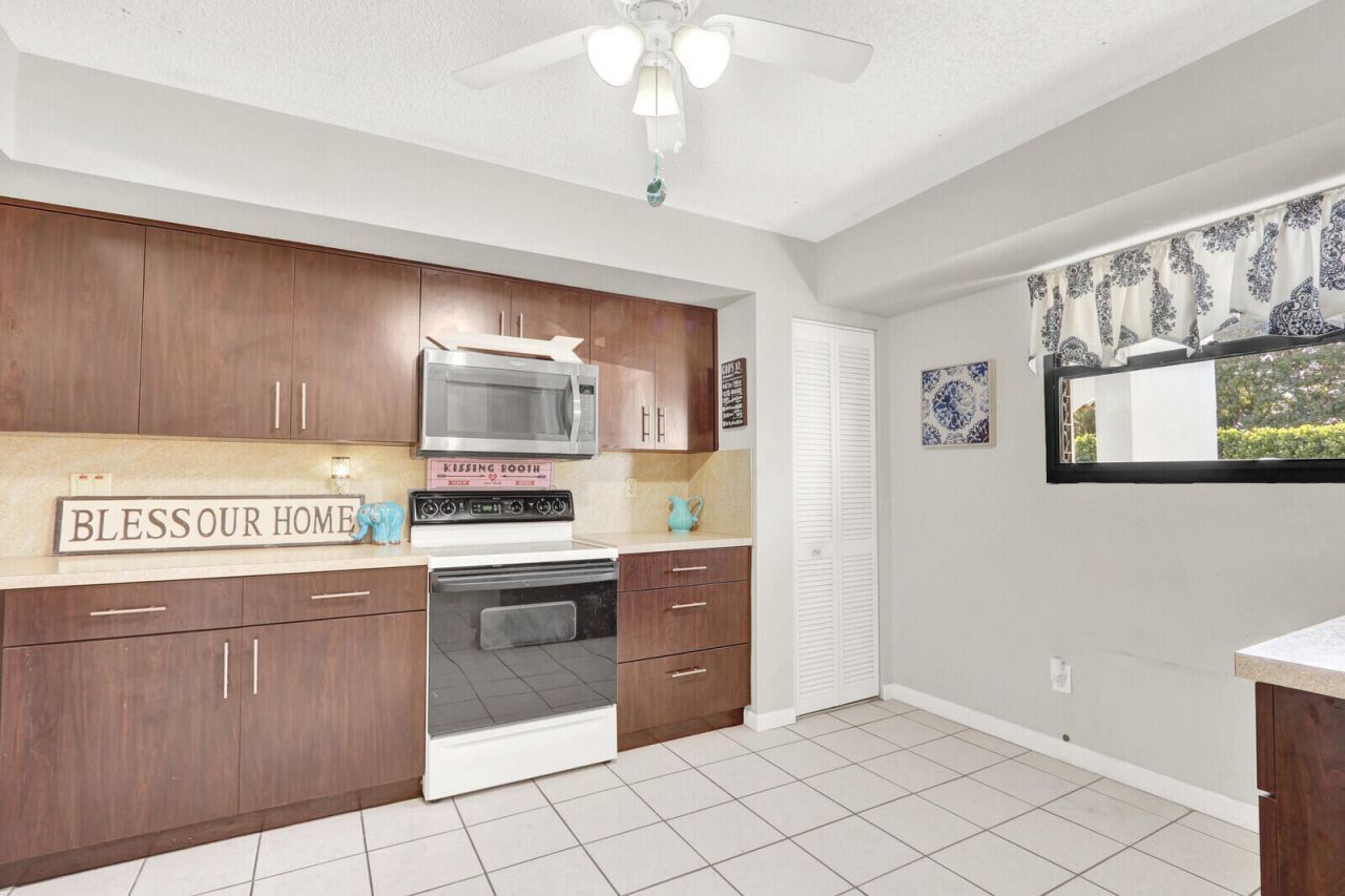 1811 SW Palm City Road, Unit A301, Stuart, FL 34994 Photo