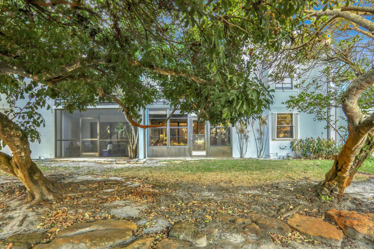 1811 SW Palm City Road, Unit A301, Stuart, FL 34994 Photo