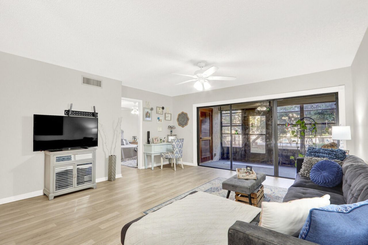 1811 SW Palm City Road, Unit A301, Stuart, FL 34994 Photo