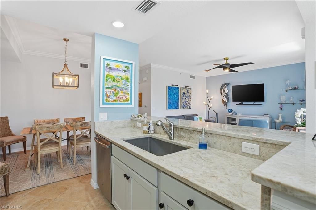 9715 Acqua Ct, Unit 113, Naples, FL 34113 Photo