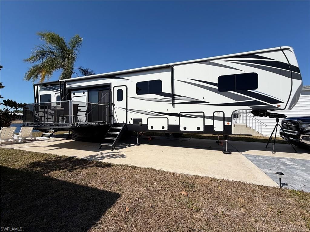 20090 Ponce De Leon Dr , Estero, FL 33928 Photo