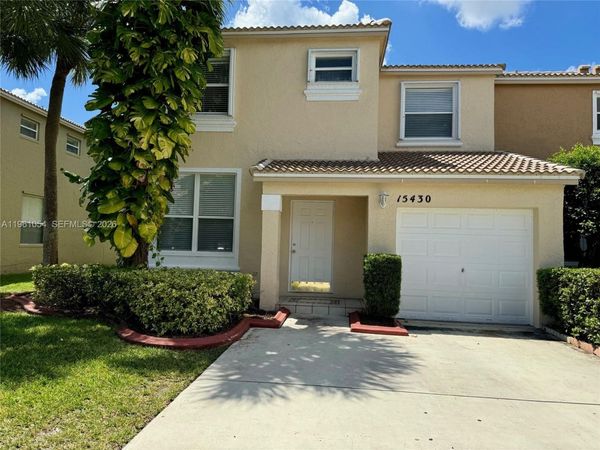15430 NW 12th Ct, Pembroke Pines, FL 33028