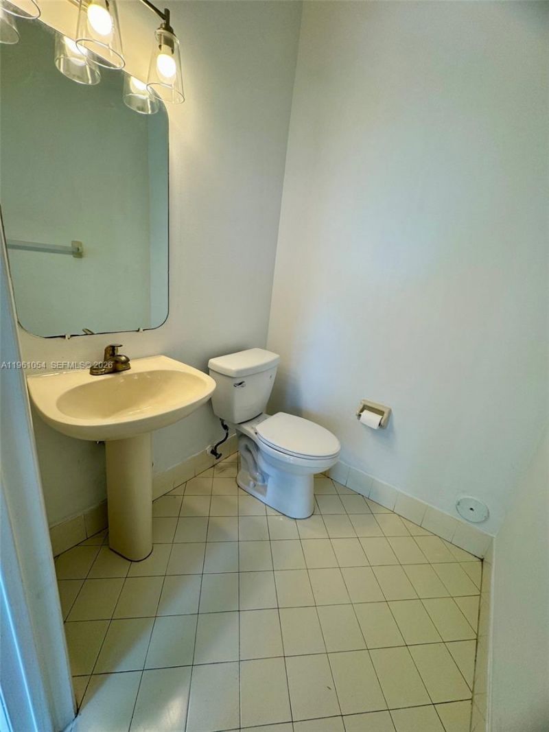 15430 NW 12th Ct, Pembroke Pines, FL 33028 Photo