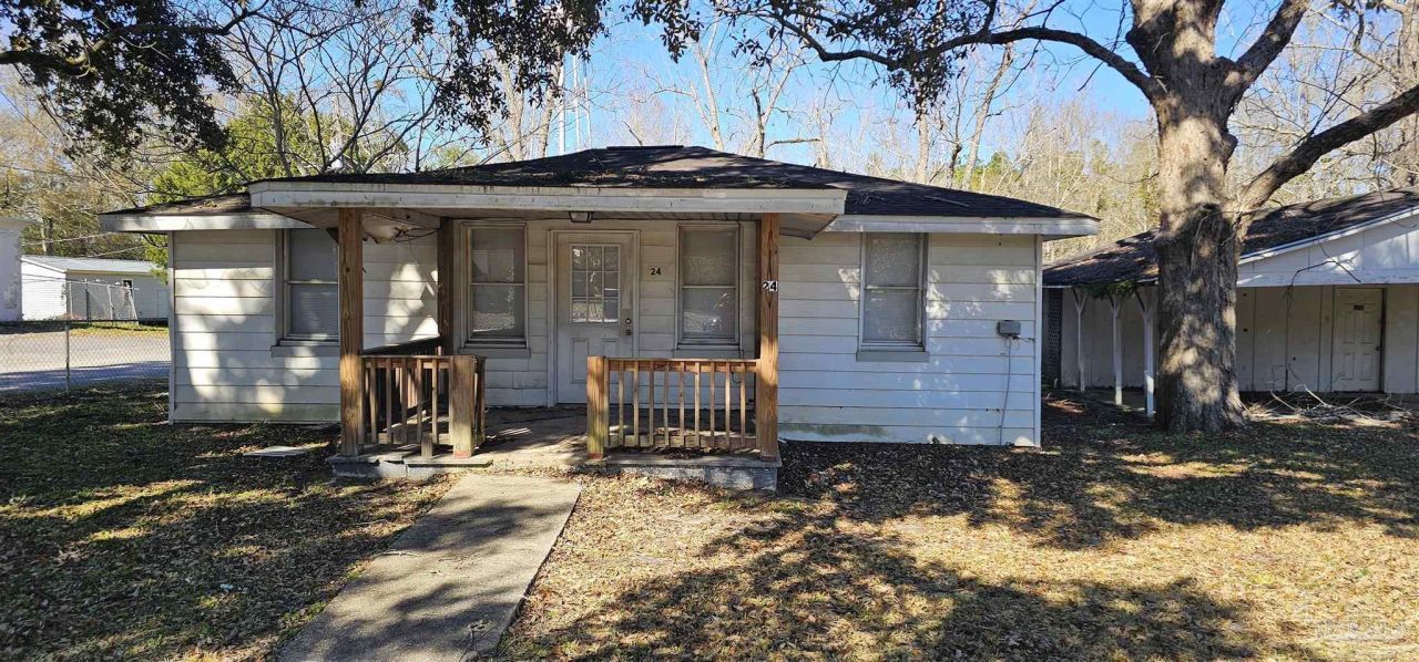 24 Williams Ditch Rd, Cantonment, FL 32533 Main Photo