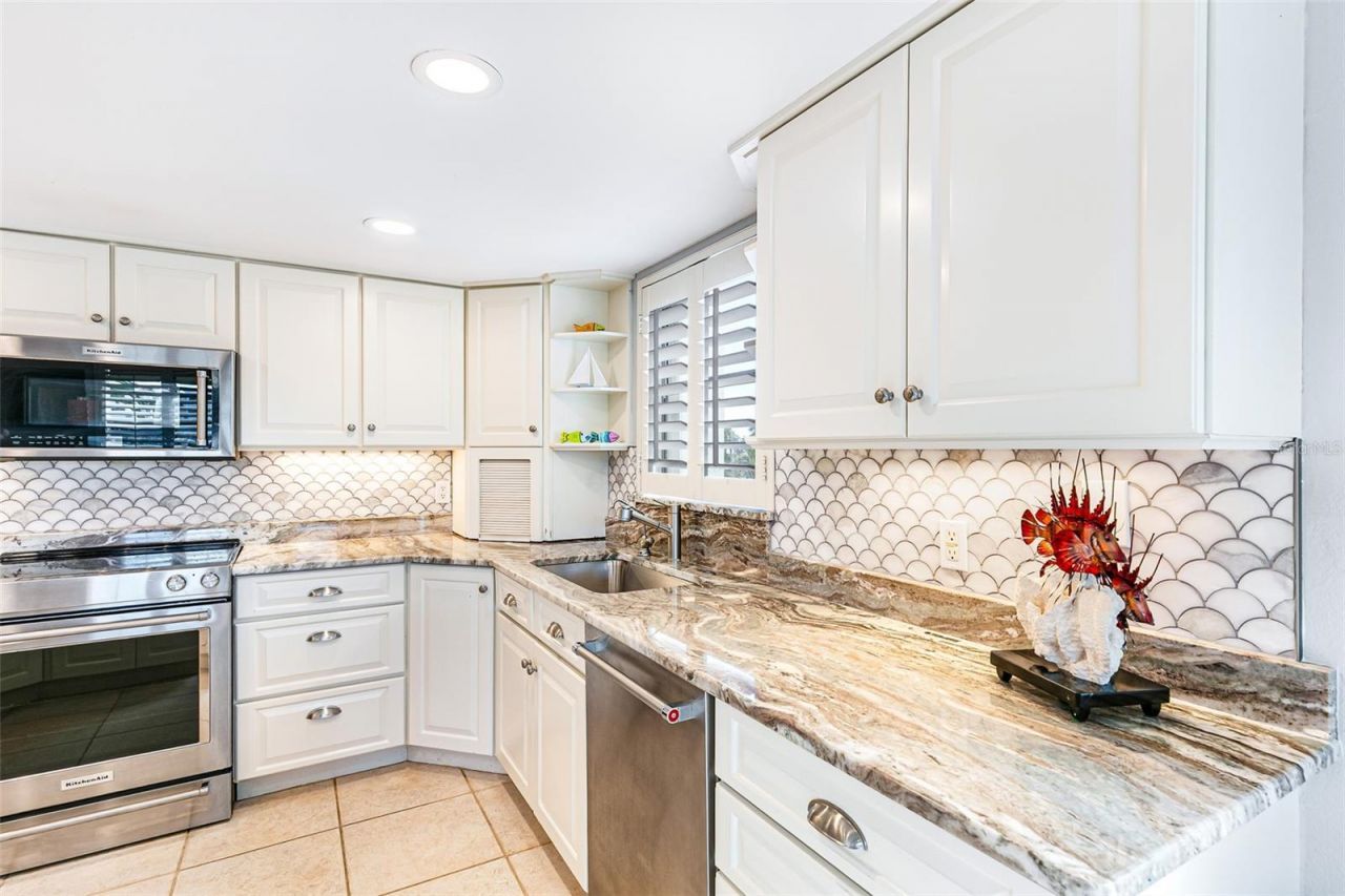 3255 Sugarloaf Key Road, Unit 31B, Punta Gorda, FL 33955 Photo