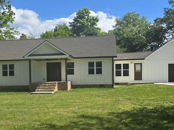 216 Lafayette St, Oneida, TN 37841