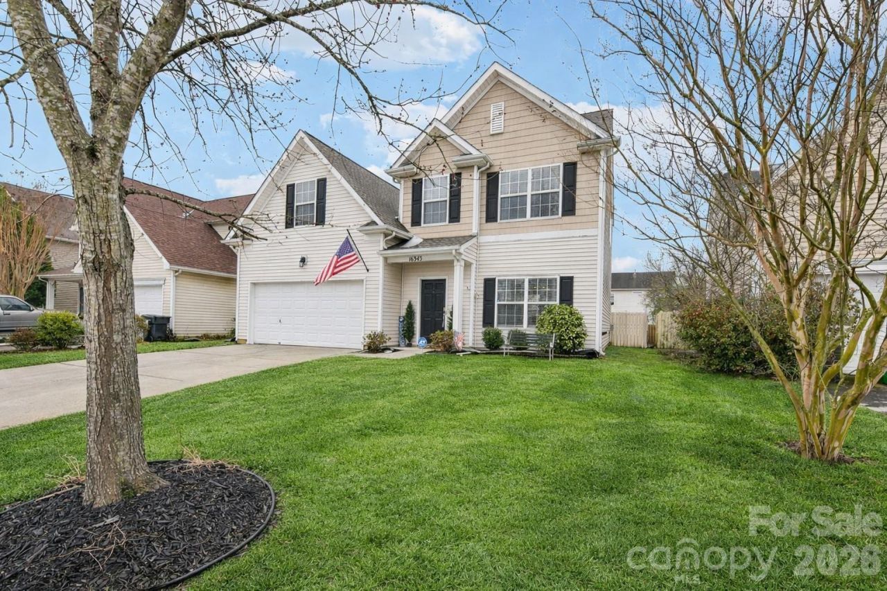 16343 Hayfield Road, Charlotte, NC 28213 Main Photo
