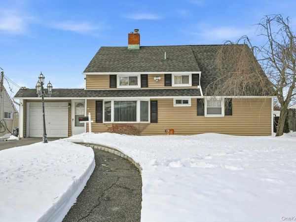 23 Elm Drive W, Levittown, NY 11756