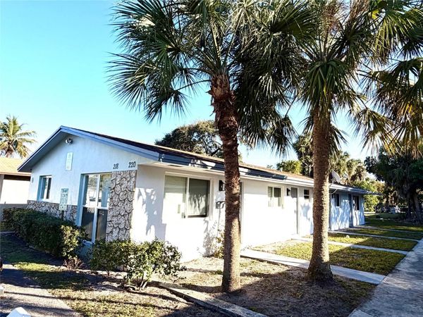 218 SW 1st Ct, Pompano Beach, FL 33060