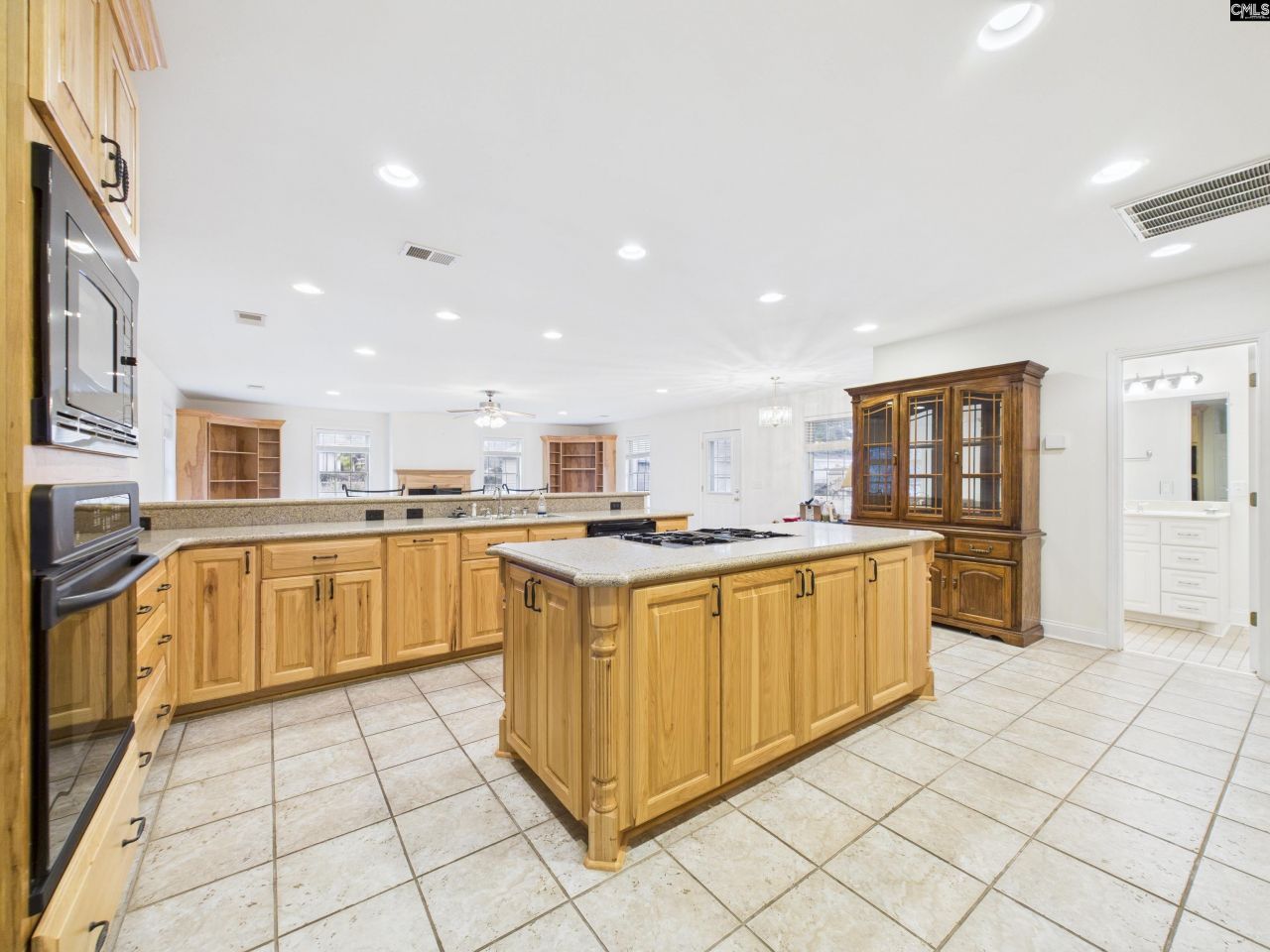 1015 Haven Drive Photo 6