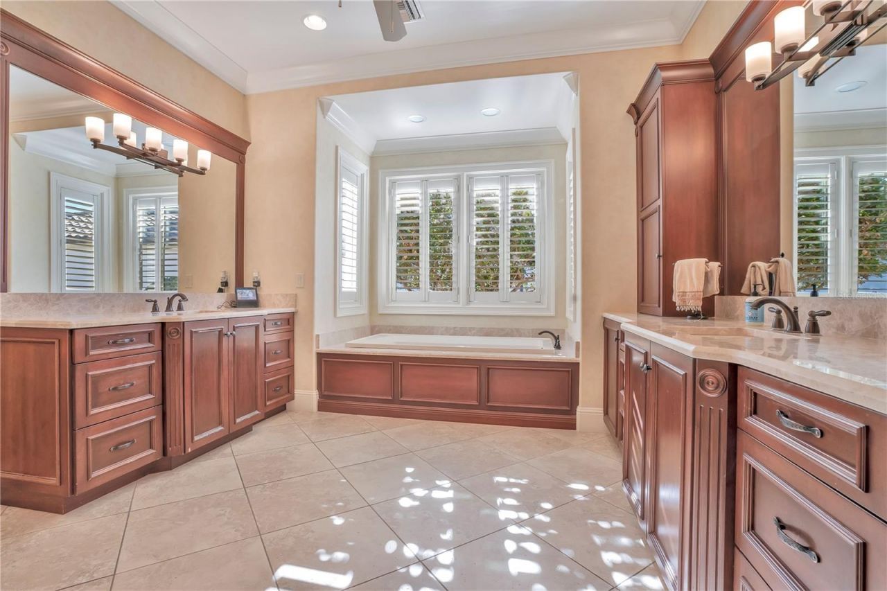 10420 Wittenberg Way, Orlando, FL 32832 Photo