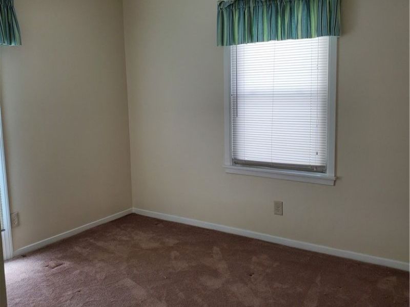 404 Crescent Drive, Berea, OH 44017 Photo 13