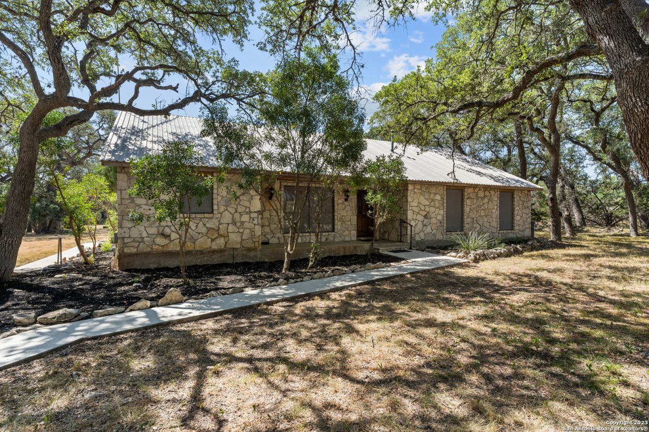 1657 Acacia Pkwy, Spring Branch, TX 78070 Main Photo