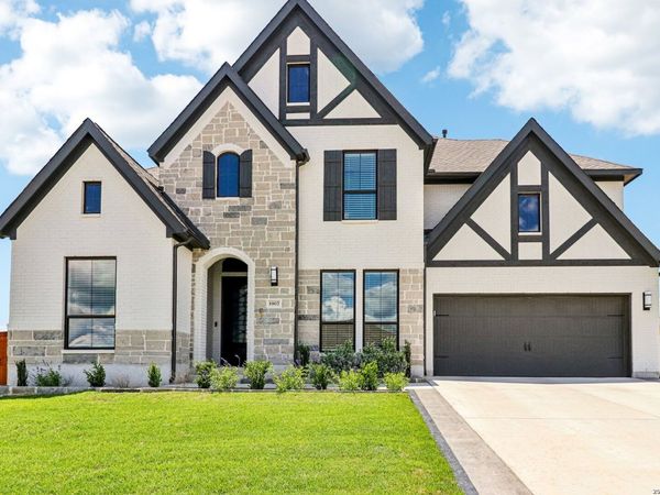 1907 peres, New Braunfels, TX 78132