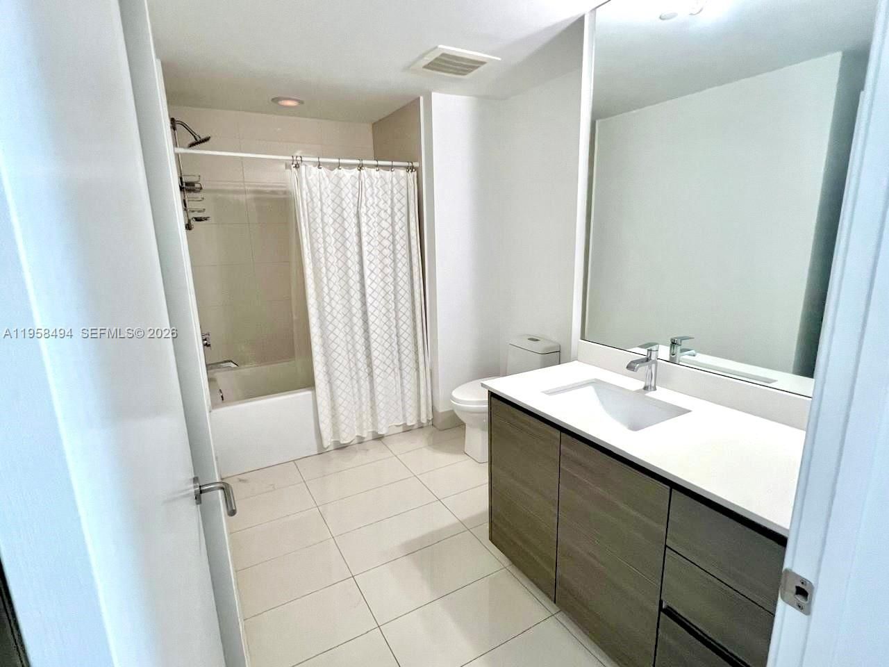 460 NE 28th St, Unit 2603, Miami, FL 33137 Photo