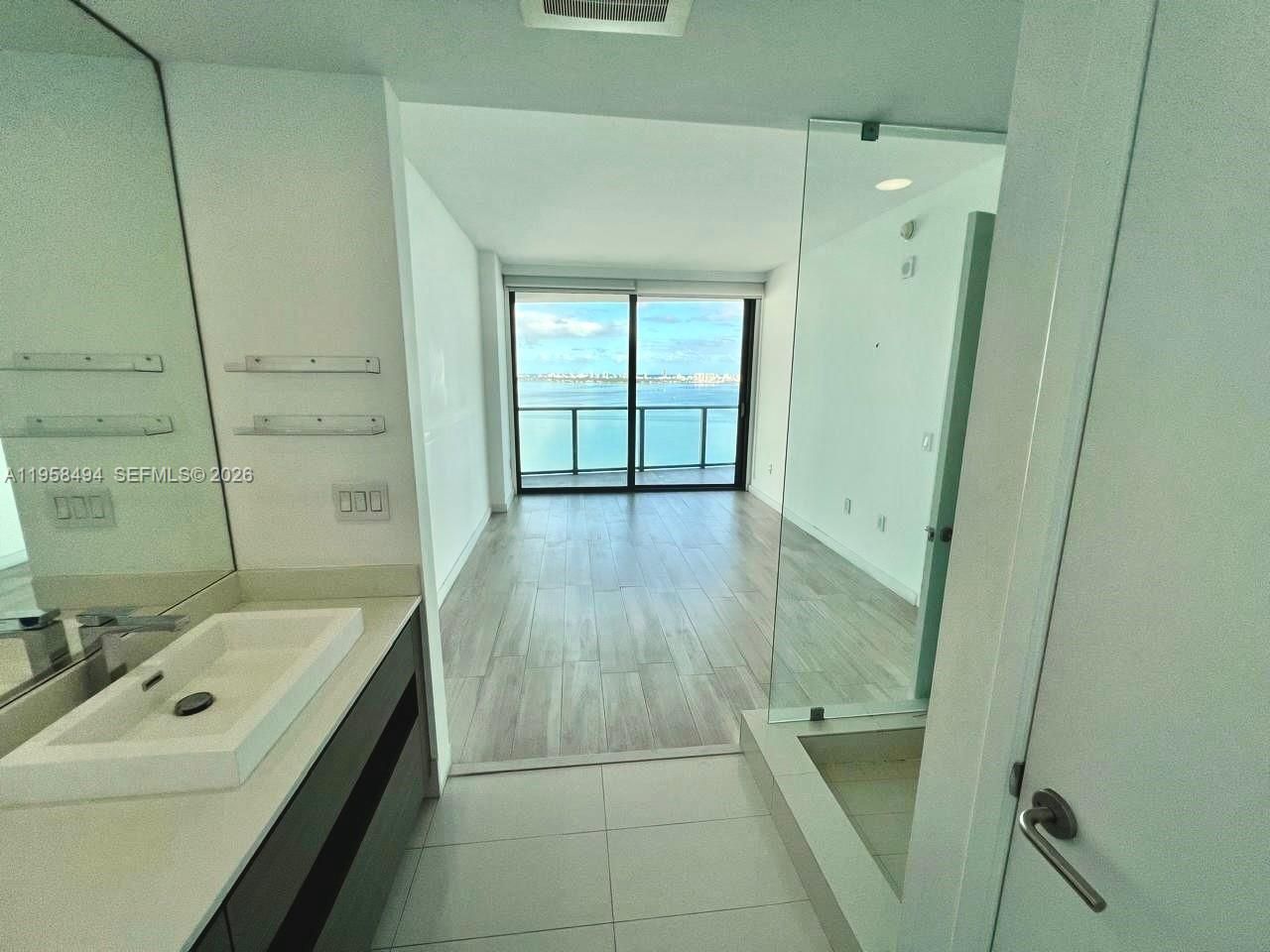 460 NE 28th St, Unit 2603, Miami, FL 33137 Photo