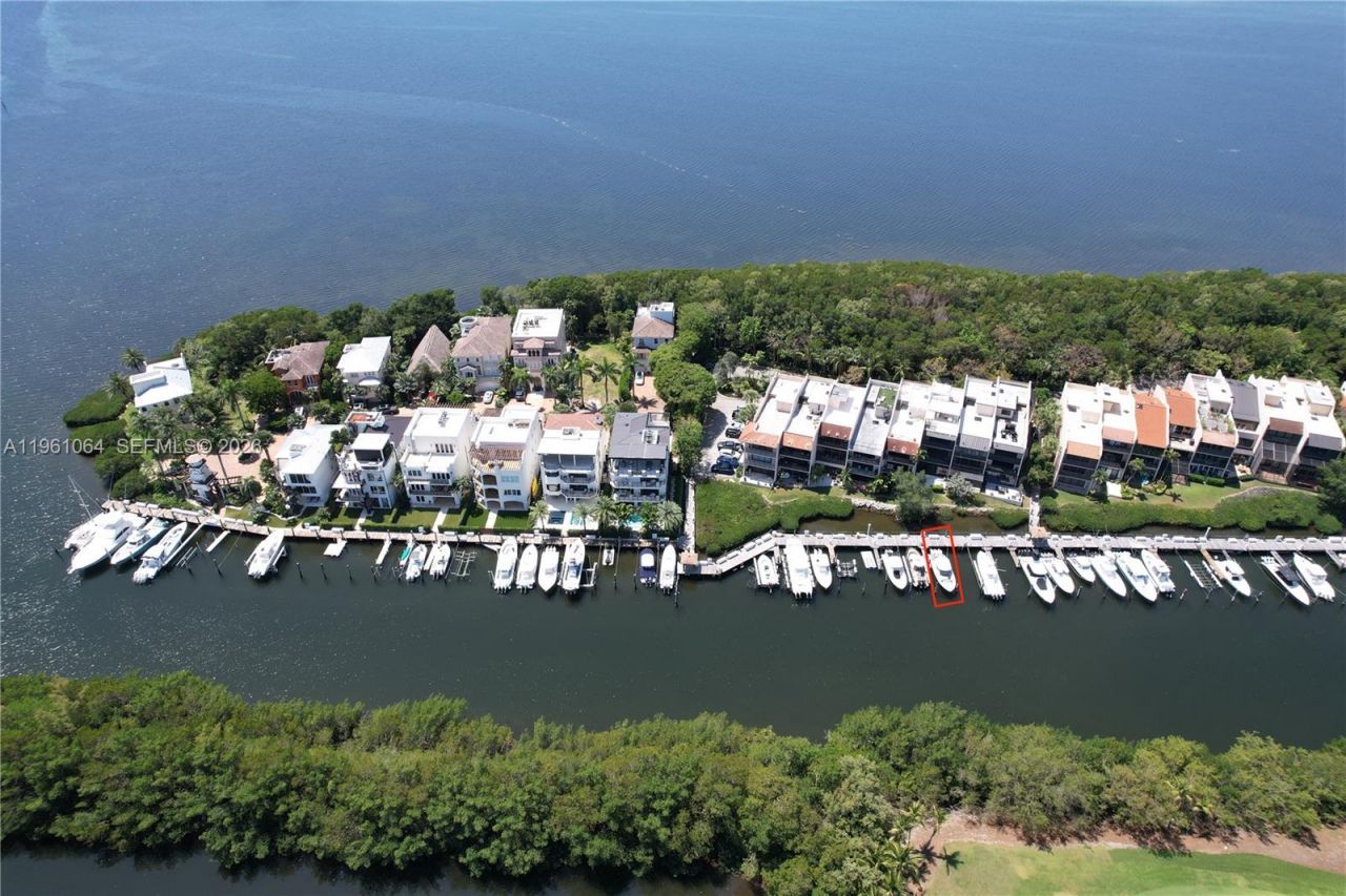 6200 SW 152nd St, Palmetto Bay, FL 33157 Photo
