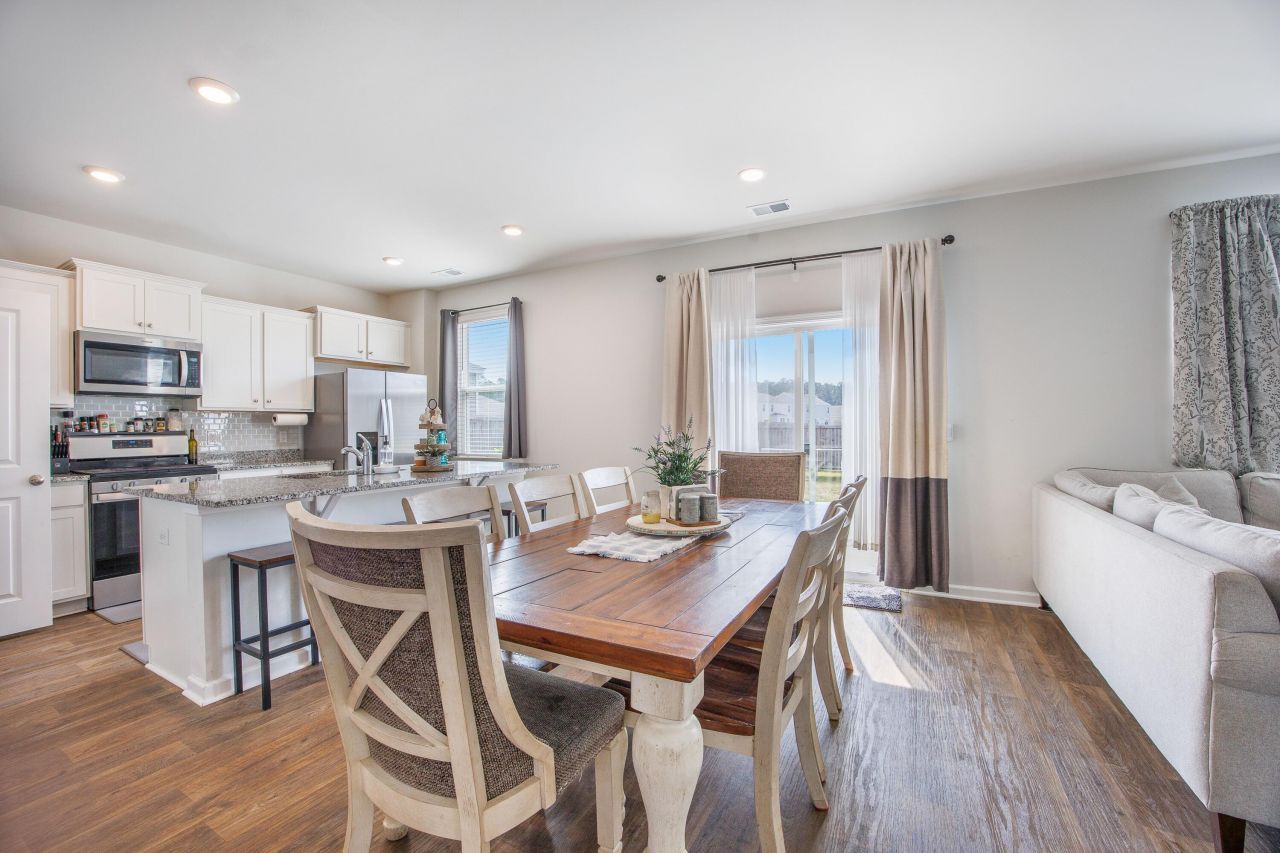 364 Lake Ridge Boulevard Photo 14