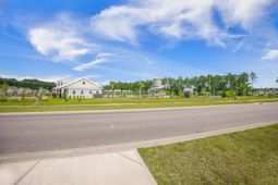 364 Lake Ridge Boulevard photo 4