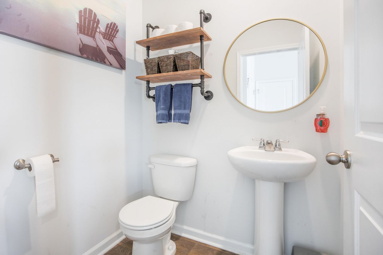 364 Lake Ridge Boulevard Photo 8