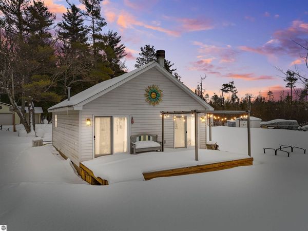 2183 Wenonah Trail, Lake City, MI 49651