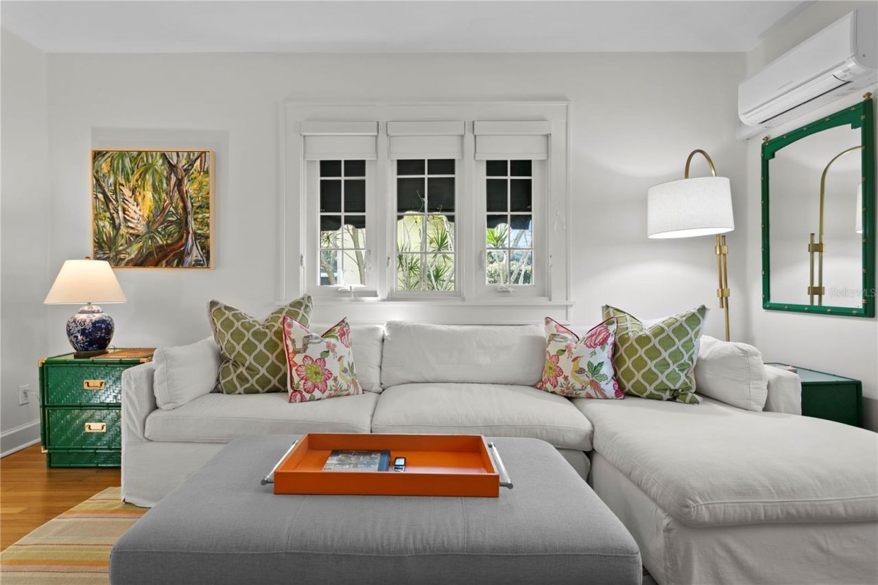 936 17th Avenue Ne, Saint Petersburg, FL 33704 Photo