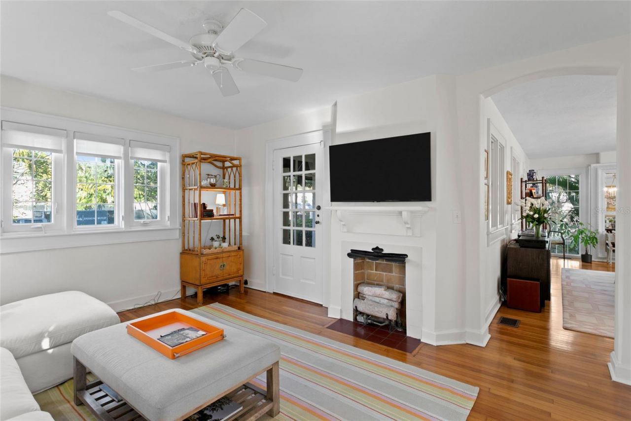 936 17th Avenue Ne, Saint Petersburg, FL 33704 Photo