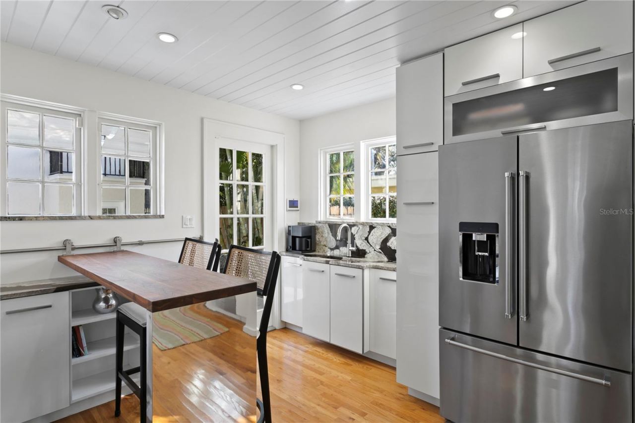 936 17th Avenue Ne, Saint Petersburg, FL 33704 Photo