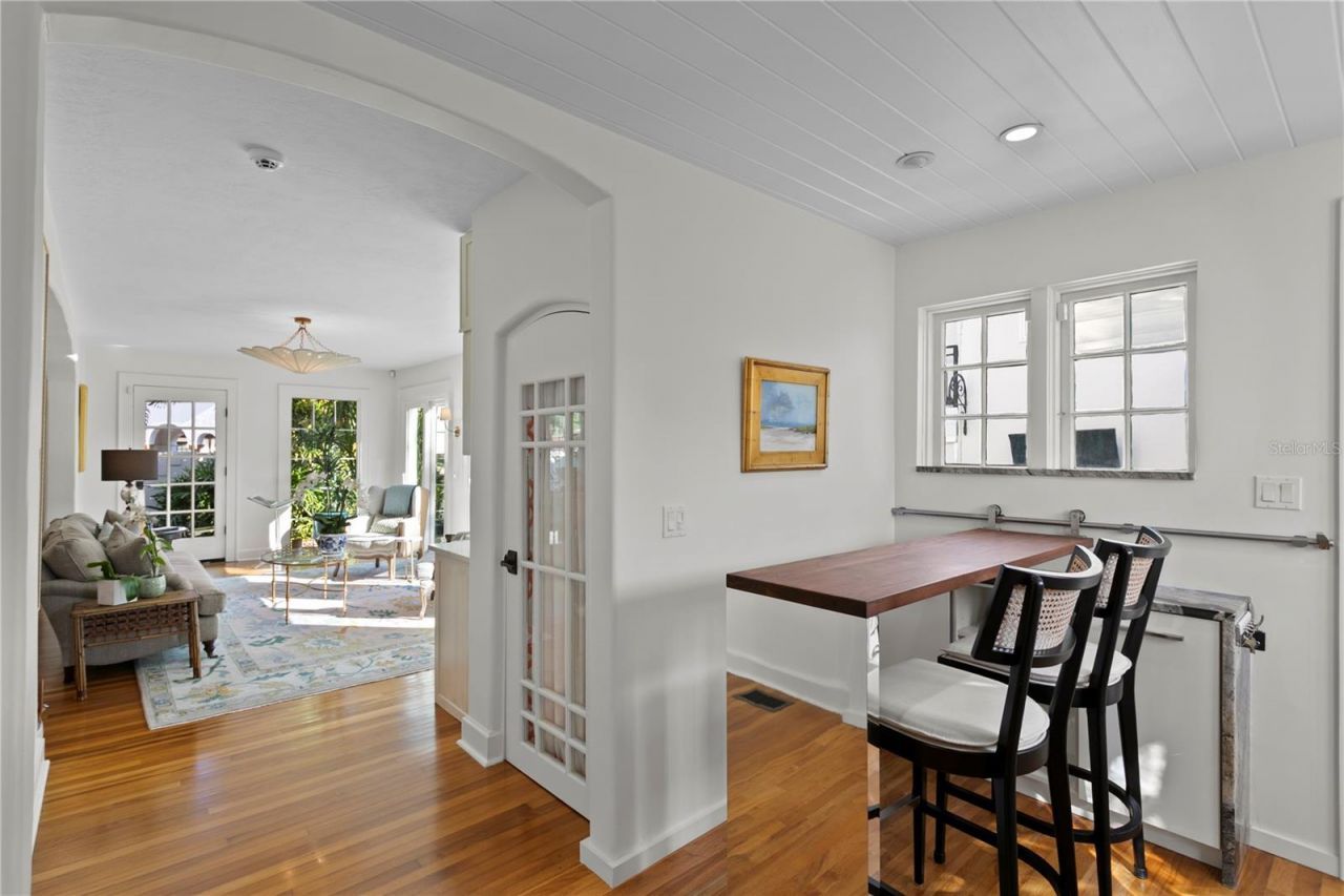 936 17th Avenue Ne, Saint Petersburg, FL 33704 Photo