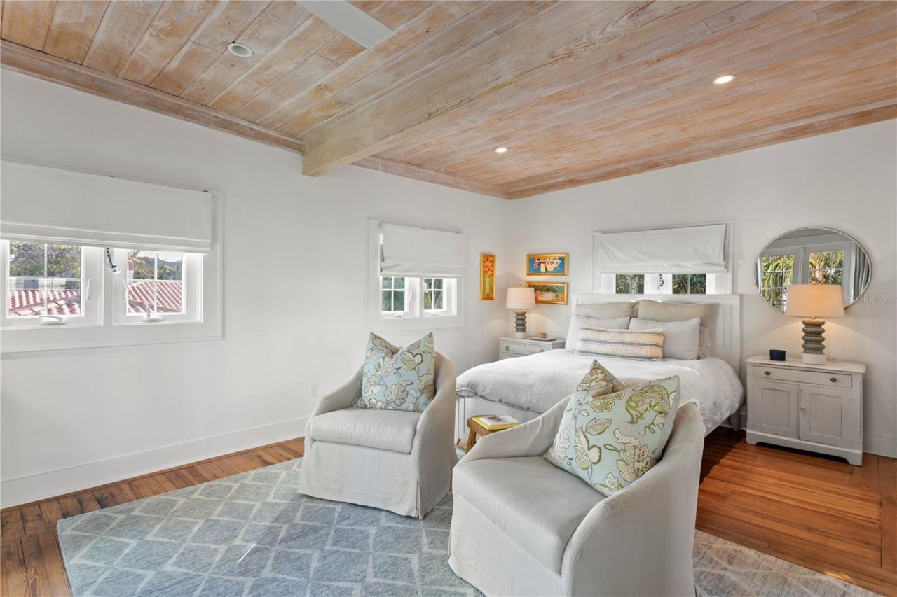 936 17th Avenue Ne, Saint Petersburg, FL 33704 Photo