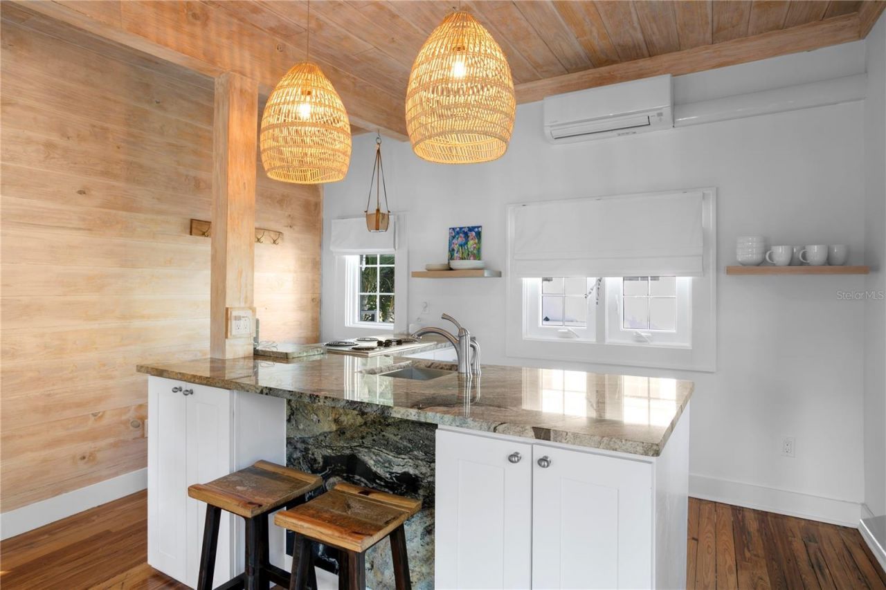 936 17th Avenue Ne, Saint Petersburg, FL 33704 Photo