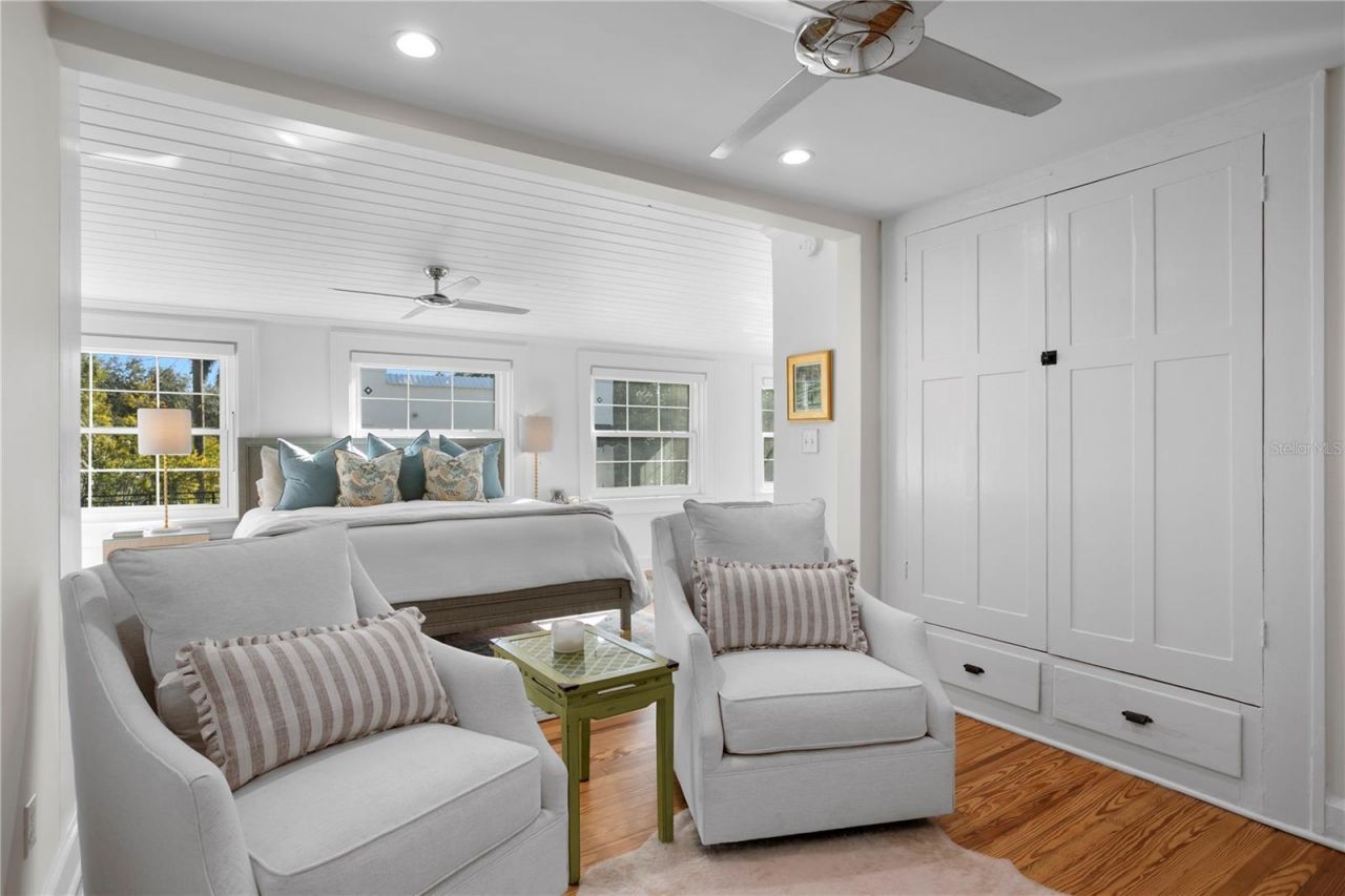 936 17th Avenue Ne, Saint Petersburg, FL 33704 Photo